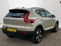 Used Volvo XC40 Plus 197 HP (144 kW) 2025 Gold SUV