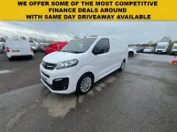 Usado Vauxhall Vivaro S 145 HP (106 kW) 2023 Branco Monovolume