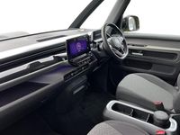 Usado VW ID. Buzz Pro 150 kW (204 HP) 2023 Verde Monovolume