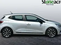 Used Renault Clio Evolution 90 HP (66 kW) 2023 Silver Hatchback