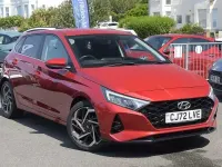 Used Hyundai i20 Premium 101 HP (74 kW) 2023 Red Hatchback