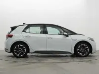 Used VW ID.3 Pro Performance 150 kW (204 HP) 2021 White Hatchback