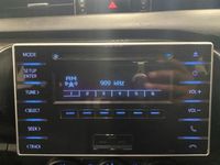 Used Toyota HiLux Active 148 HP (108 kW) 2020 White Pickup