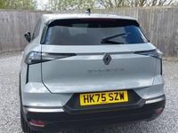 Używany Renault Symbioz Techno 140 KM (102 kW) 2025 Szary SUV