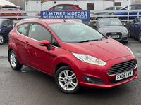 Used Ford Fiesta Zetec 82 HP (60 kW) 2016 Red Hatchback