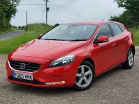 Used Volvo V40 SE 122 HP (89 kW) 2015 Red Hatchback