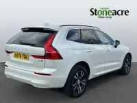 Used Volvo XC60 Core 250 HP (183 kW) 2024 White SUV