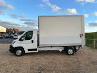 Käytetty Peugeot Boxer 130 HP (95 kW) 2019 Valkoinen Van