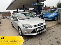 Used Ford Focus Zetec 125 HP (91 kW) 2014 Silver Hatchback