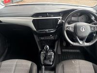 Used Vauxhall Corsa Design Edition 75 HP (55 kW) 2023 White Hatchback