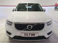 Used Volvo XC40 Momentum 160 HP (117 kW) 2021 White SUV