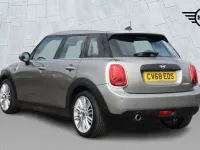 Used Mini Cooper Hatch 134 HP (98 kW) 2018 Silver Hatchback