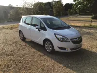 Used Vauxhall Meriva 2017 White MPV