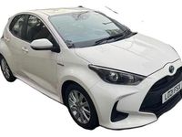 Used Toyota Yaris Hybrid 116 HP (85 kW) 2021 White Hatchback