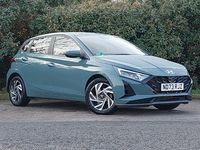 Used Hyundai i20 Advanced 100 HP (73 kW) 2023 Green Hatchback