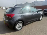 Used Kia Rio 98 HP (72 kW) 2017 Grey Hatchback