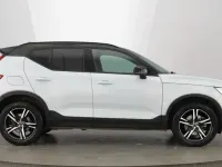 Used Volvo XC40 R-Design 194 HP (142 kW) 2022 SUV