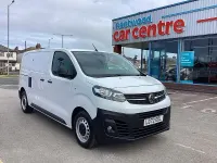 Used Vauxhall Vivaro 145 HP (106 kW) 2022 White MPV