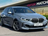 Begagnad BMW M135 2021 Grå Halvkombi