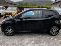 Usado VW up! Groove 75 HP (55 kW) 2014 Preto Citadino