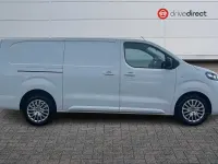 Used Vauxhall Vivaro S 100 HP (73 kW) 2023 White MPV