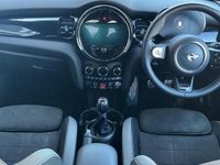 Usado Mini Cooper S Hatch 176 HP (129 kW) 2022 Azul Citadino