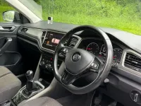 Used VW T-Roc SE 115 HP (84 kW) 2020 Black SUV
