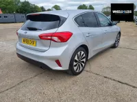 Used Ford Focus Zetec 100 HP (73 kW) 2019 Silver Hatchback