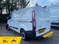 Usado Ford Transit Custom 130 HP (95 kW) 2016 Branco Van