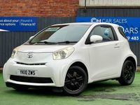Used Toyota iQ 68 HP (50 kW) 2010 White Hatchback