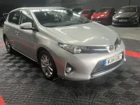 Used Toyota Auris 132 HP (97 kW) 2014 Silver Hatchback