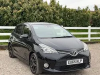Usado Toyota Yaris 2025 Preto Citadino