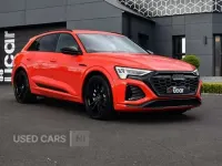 Usado Audi Q8 e-tron Black Edition 300 kW (408 HP) 2023 SUV