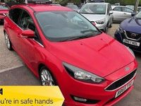 Used Ford Focus Zetec 120 HP (88 kW) 2015 Red Hatchback