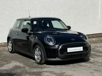 Begagnad Mini Cooper Classic 134 HK (98 kW) 2021 Svart Halvkombi