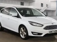 Used Ford Focus Zetec 125 HP (91 kW) 2018 White Hatchback