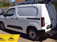 Used Vauxhall Combo Edition 100 HP (73 kW) 2019 White MPV