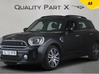 Begagnad Mini Cooper S Exclusive 2023 Svart Halvkombi