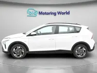 Begagnad Hyundai Bayon SE 100 HK (73 kW) 2023 Vit SUV