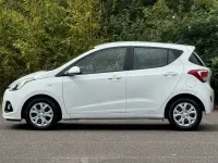Used Hyundai i10 SE 2016 White Hatchback