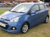 Used Hyundai i10 SE 67 HP (49 kW) 2014 Blue Hatchback