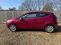 Second-hand Ford Fiesta Zetec 2010 Roșu Hatchback