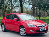 Second-hand Vauxhall Astra Excite 2011 Roșu Hatchback