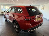 Used Mitsubishi Outlander 2016 Red SUV