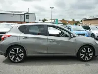 Used Nissan Pulsar Tekna 115 HP (84 kW) 2018 Grey Hatchback