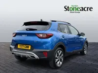 Usado Kia Stonic GT-Line 118 CV (86 kW) 2021 Azul SUV