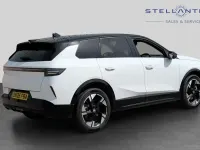 Second-hand Vauxhall Grandland Ultimate 154 kW (210 CP) 2025 Alb SUV