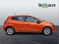 Used Renault Clio V Evolution 88 HP (64 kW) 2024 Orange Hatchback