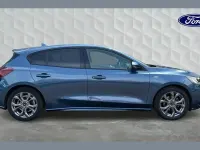 Used Ford Focus ST-Line 123 HP (90 kW) 2022 Blue Hatchback