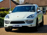 Begagnad Porsche Cayenne 2012 Vit SUV